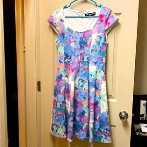 Karl Lagerfeld Paris Size 8 watercolor Dress